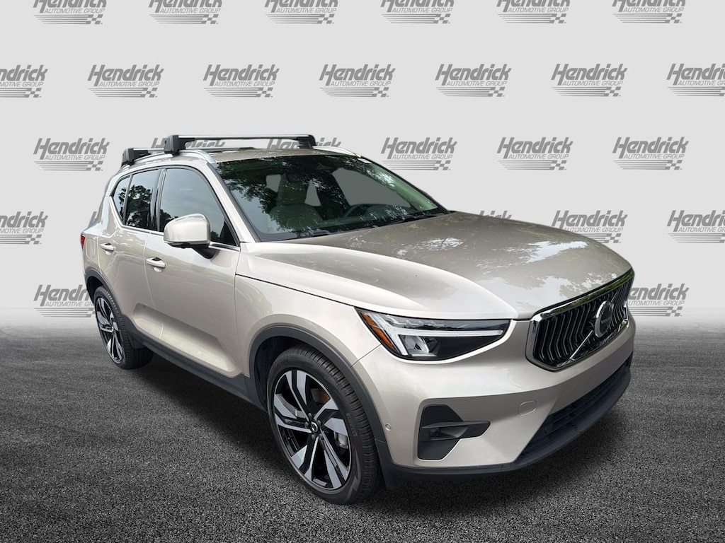 Certified 2023 Volvo XC40 Plus Bright Theme SUV