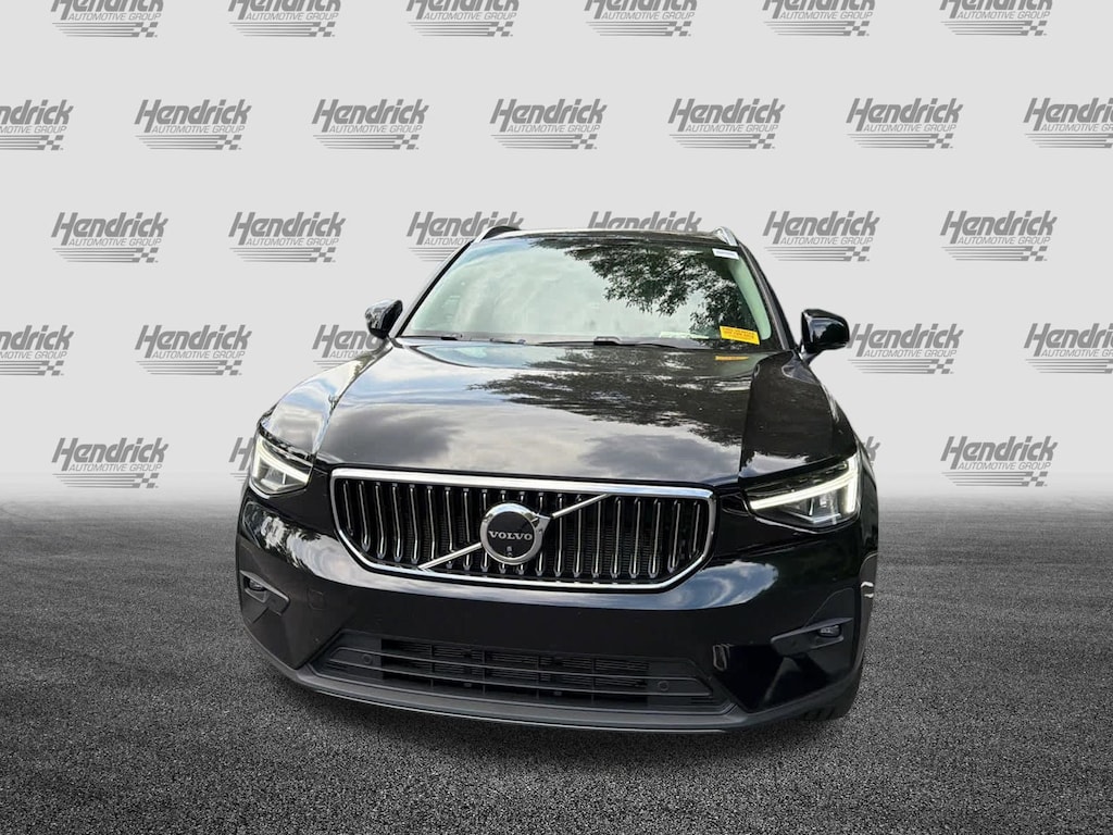 Used 2025 Volvo XC40 Plus Bright Theme SUV
