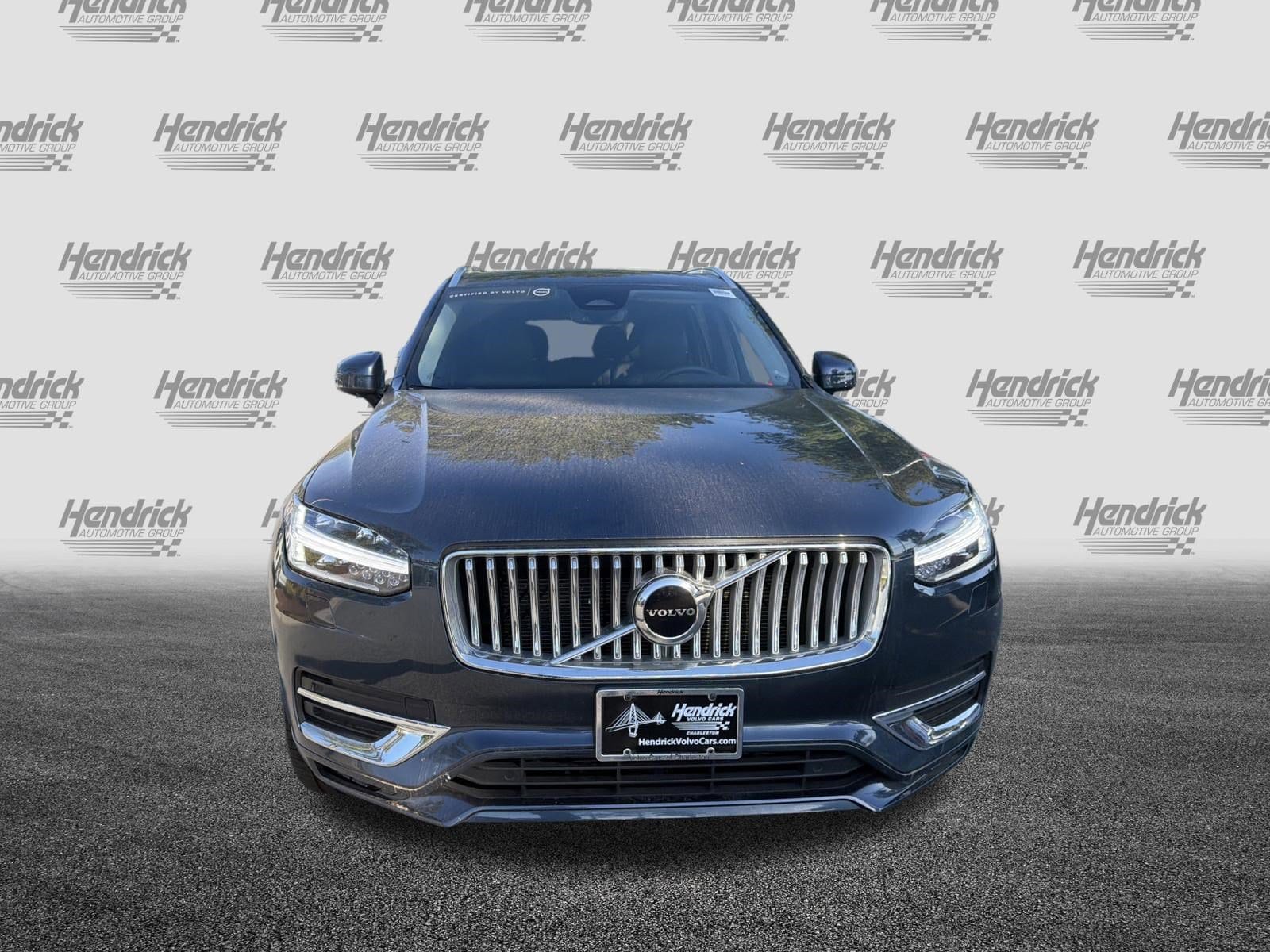 2024 Volvo XC90 Core Bright Theme photo 2