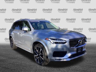 2022 Volvo XC90 Momentum SUV