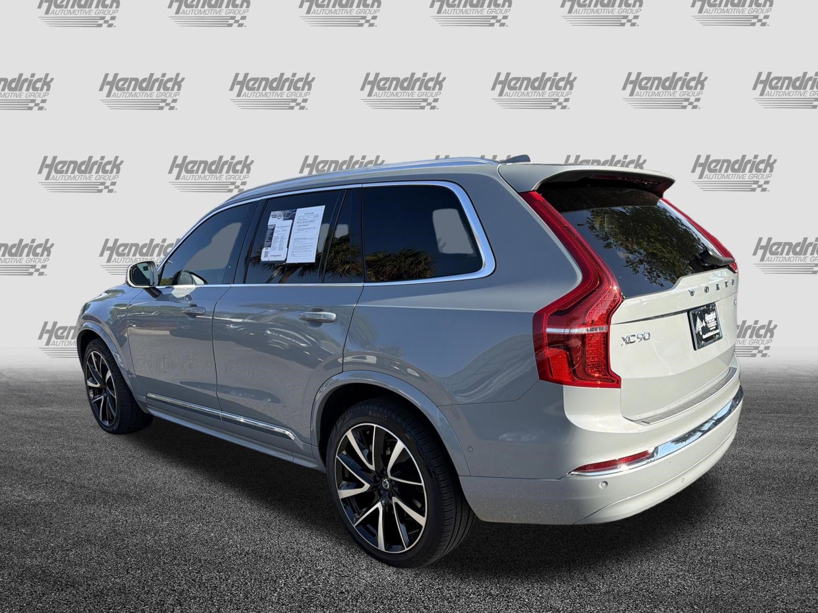 2024 Volvo XC90 Ultimate Bright Theme photo 5