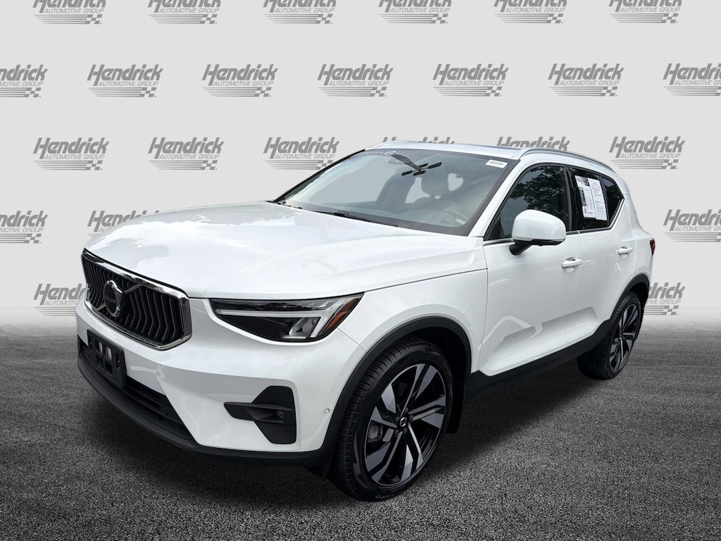 Used 2023 Volvo XC40 Plus Bright Theme SUV
