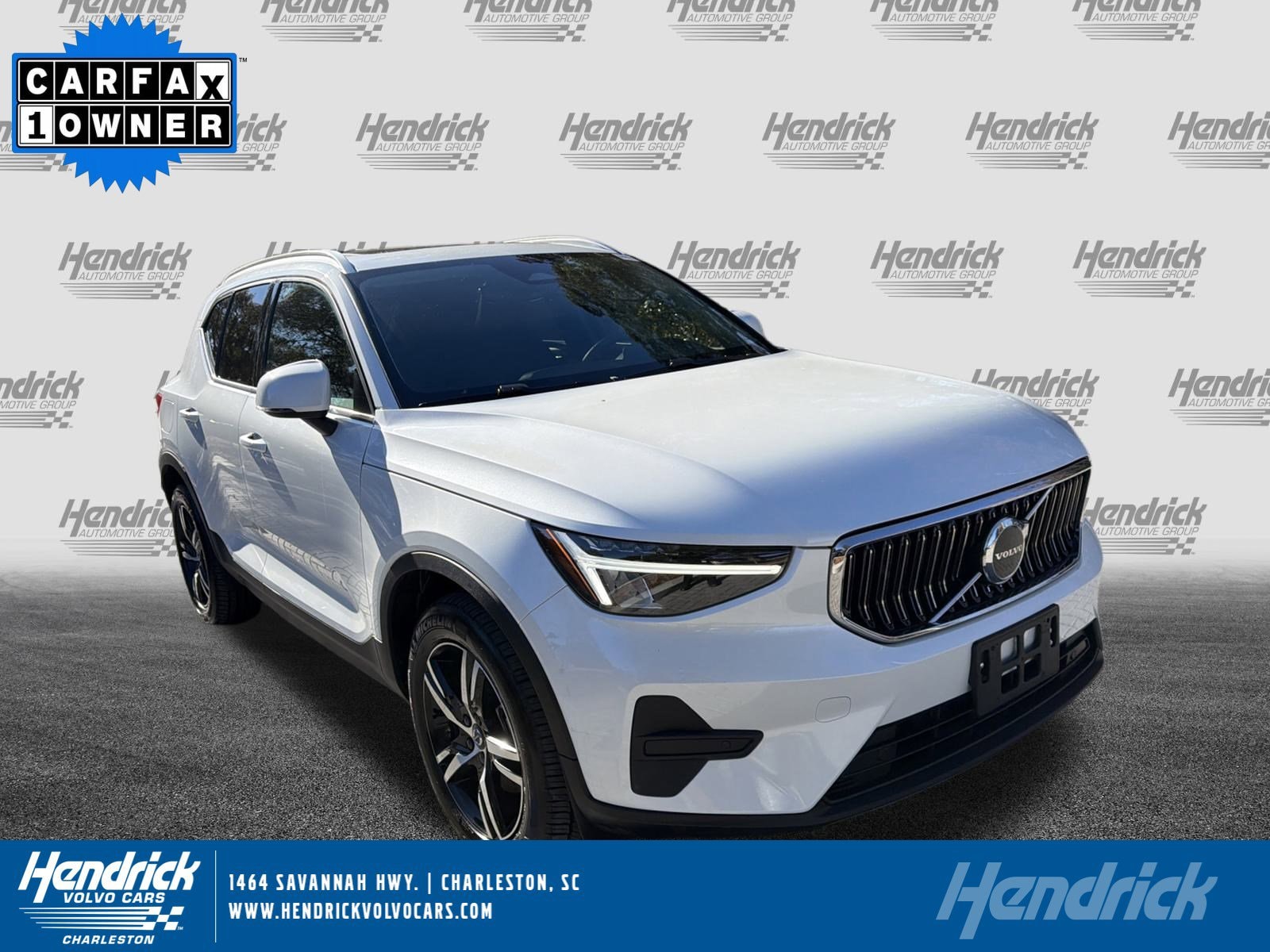 2025 Volvo XC40 Core