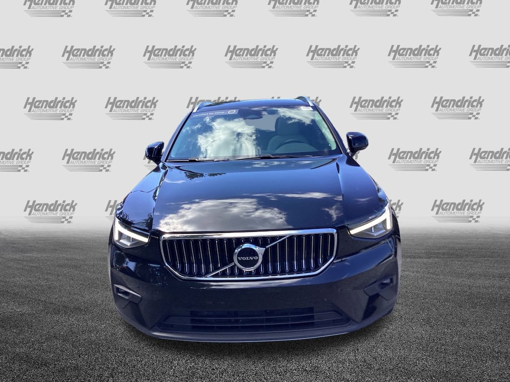 Certified 2023 Volvo XC40 Plus Bright Theme SUV