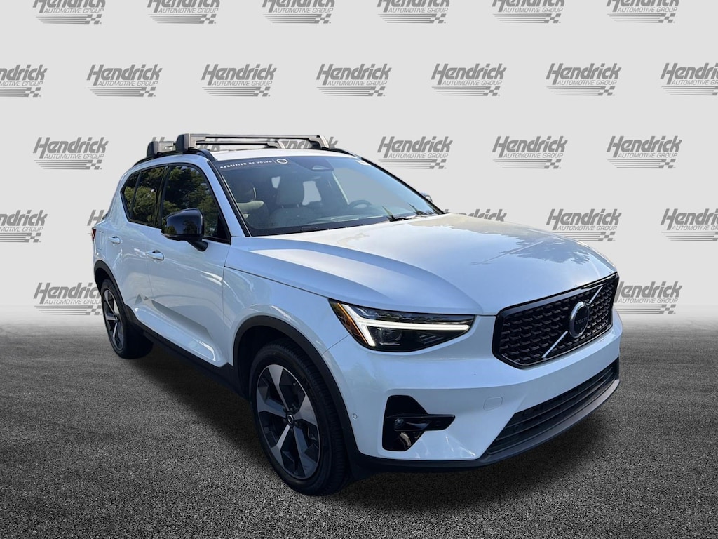 Used 2026 Volvo XC40 Plus SUV
