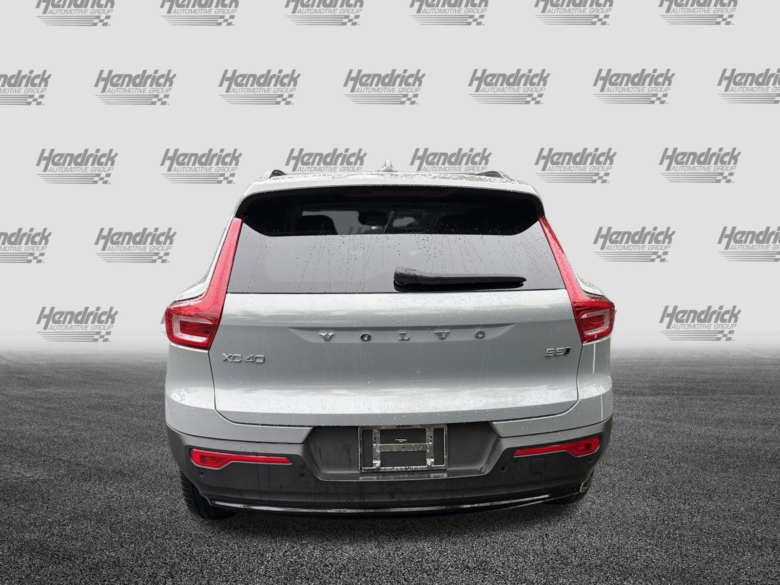 2026 Volvo XC40 Plus photo 3