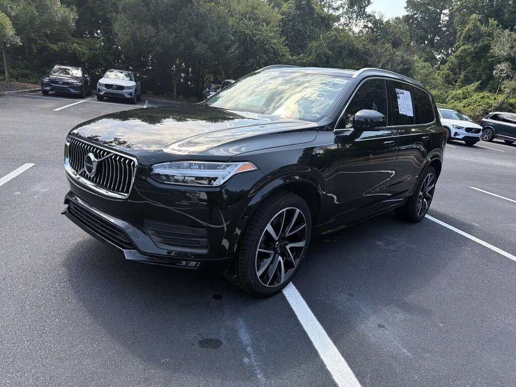 Used 2022 Volvo XC90 Momentum SUV