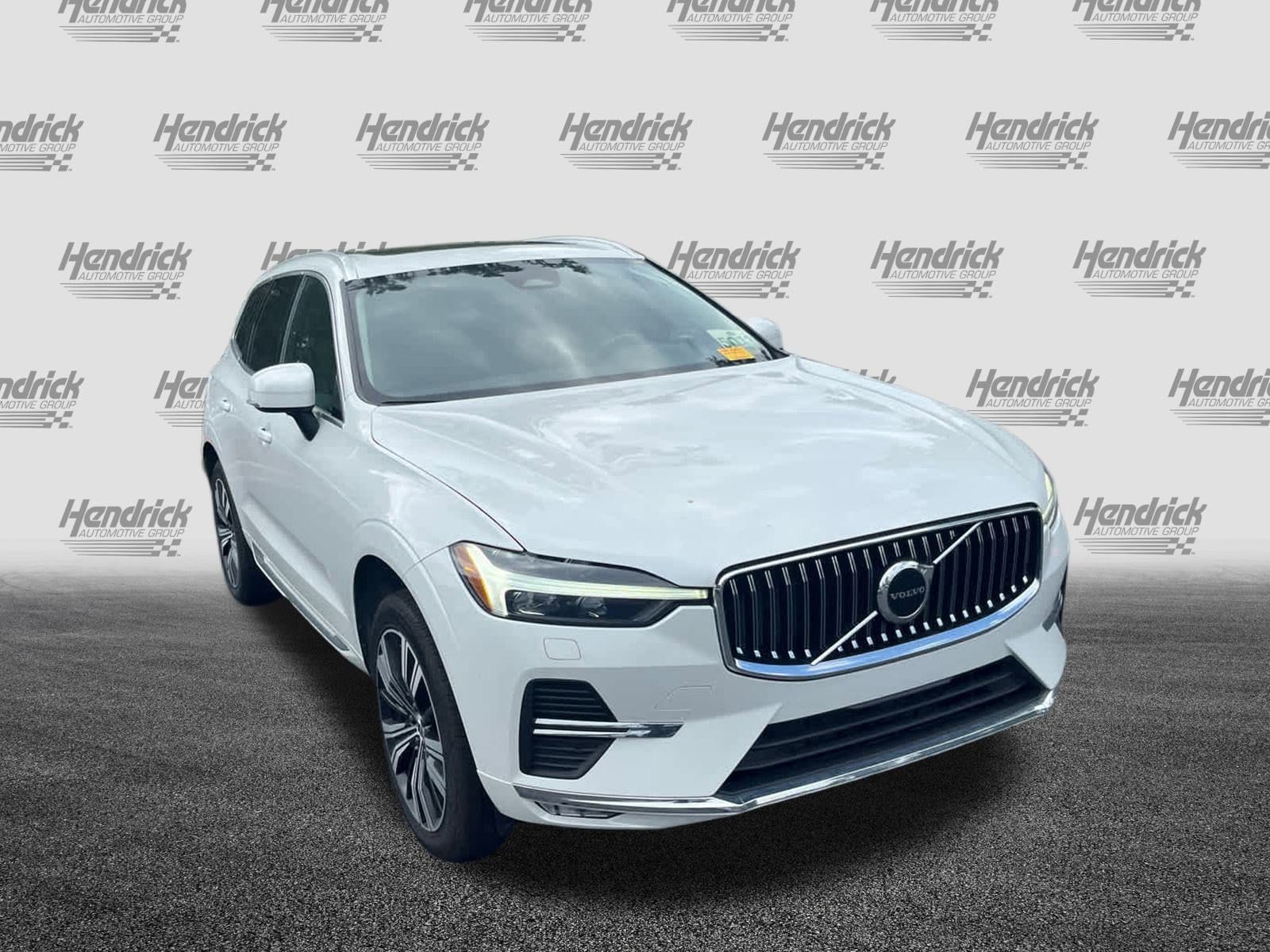 2022 Volvo XC60 Inscription photo 3