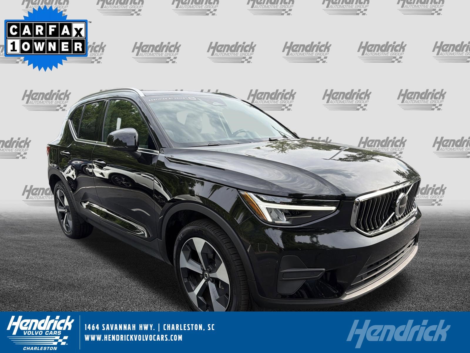 2025 Volvo XC40 B5 Core Bright AWD's photo