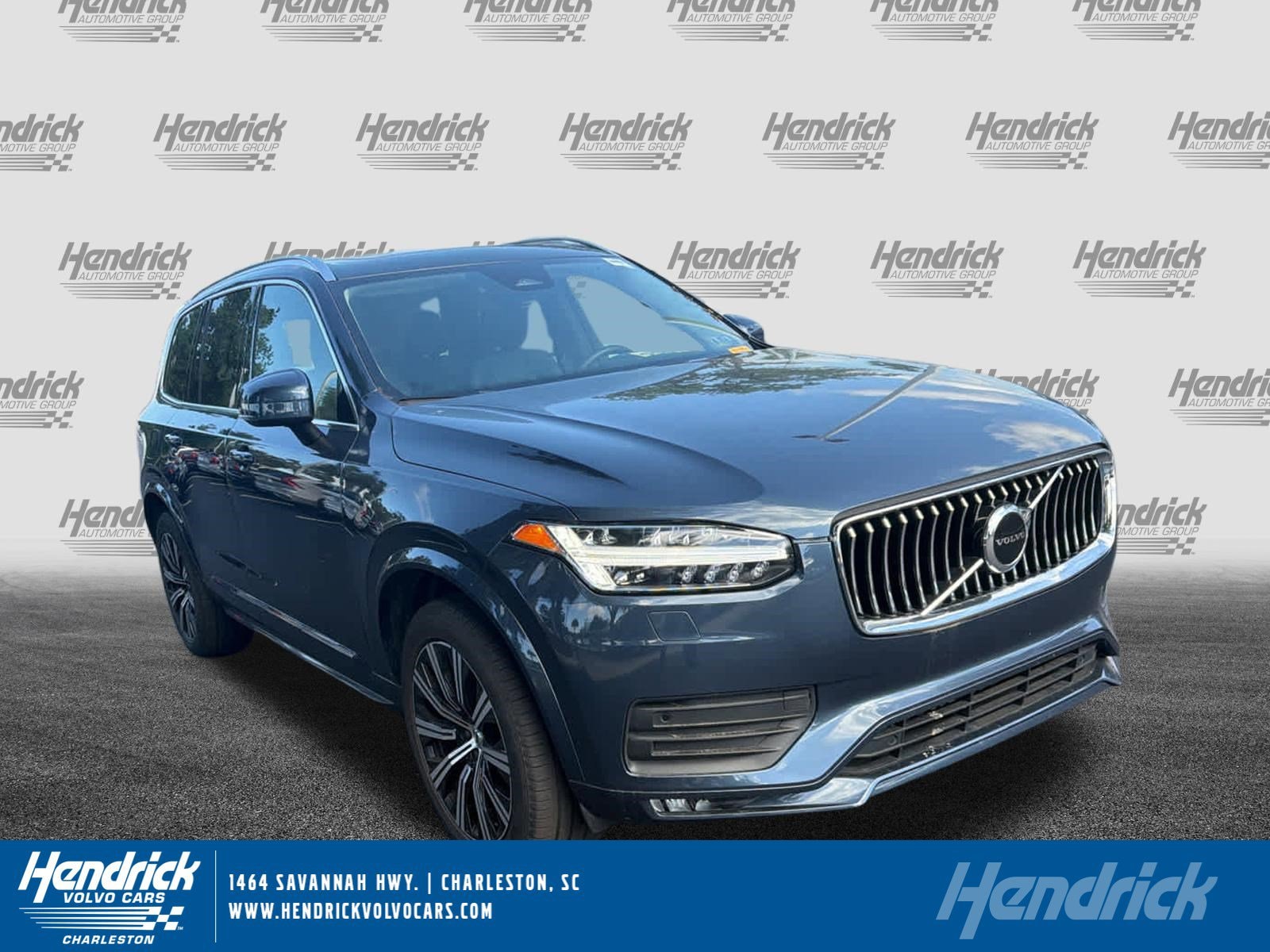 2023 Volvo XC90 B5 Core 4WD's photo