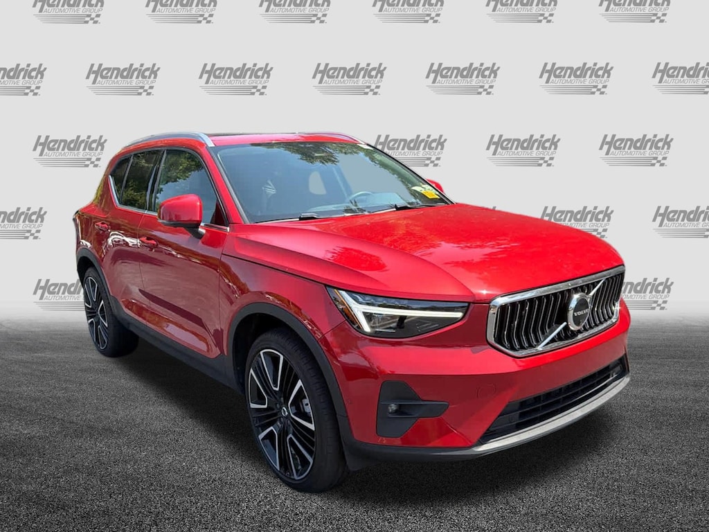 Used 2024 Volvo XC40 Ultimate Bright Theme SUV