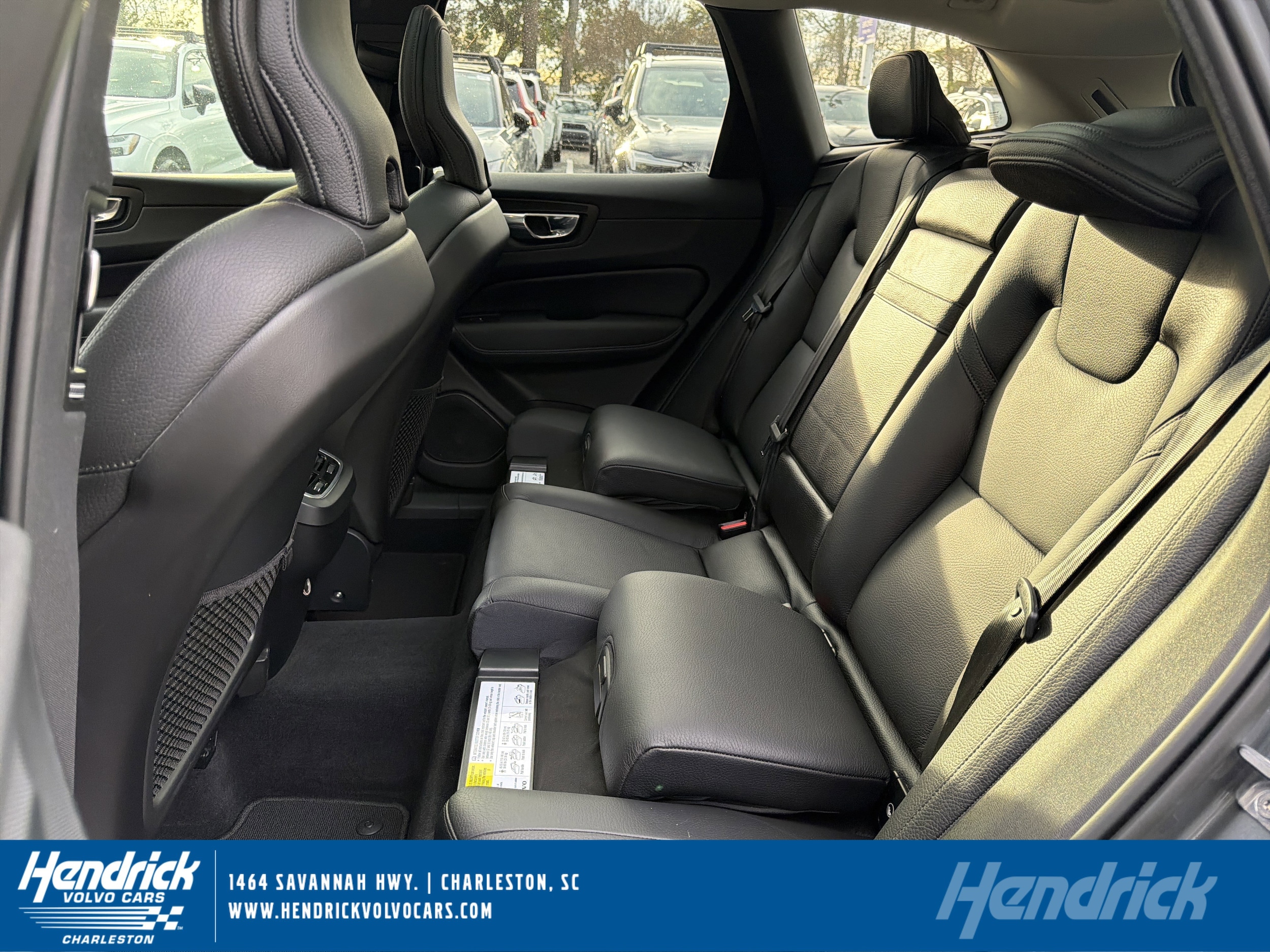 2020 Volvo XC60 Inscription's photo