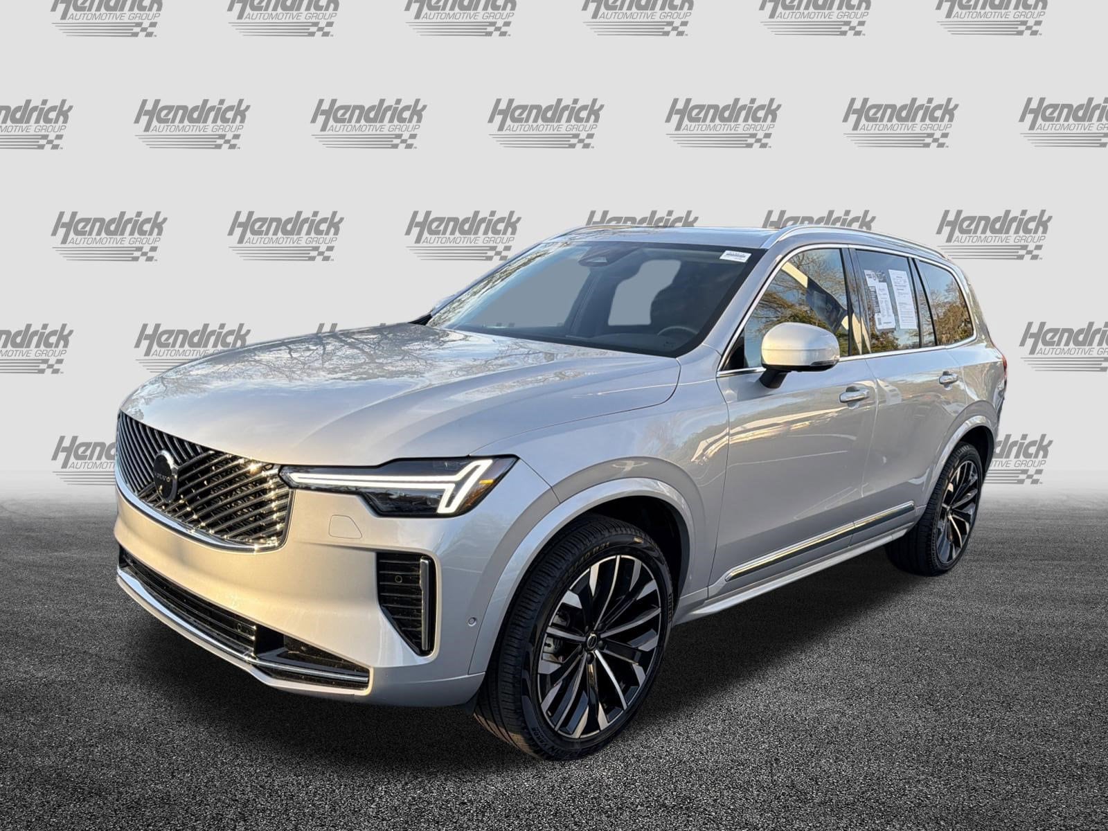 2025 Volvo XC90 Plus photo 4