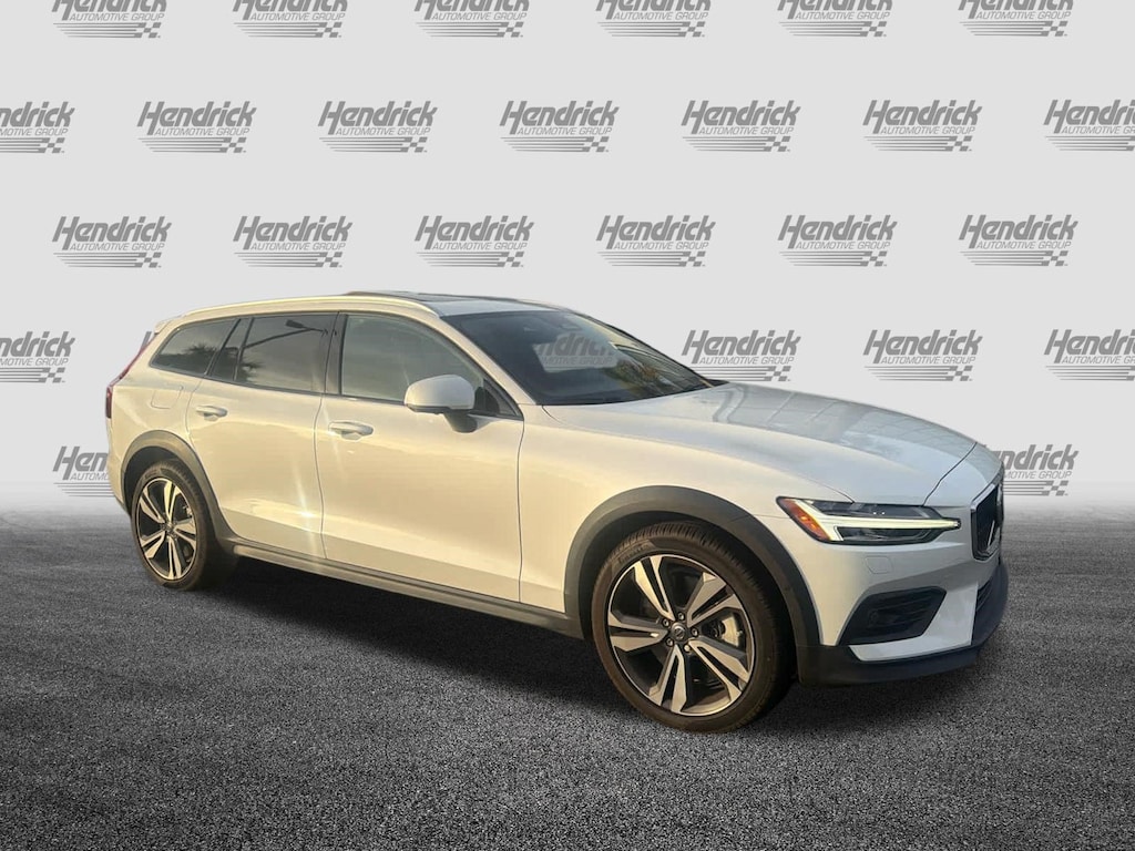 Used 2024 Volvo V60 Cross Country Plus Wagon