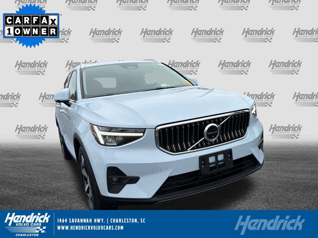 Used 2025 Volvo XC40 Core Bright Theme SUV