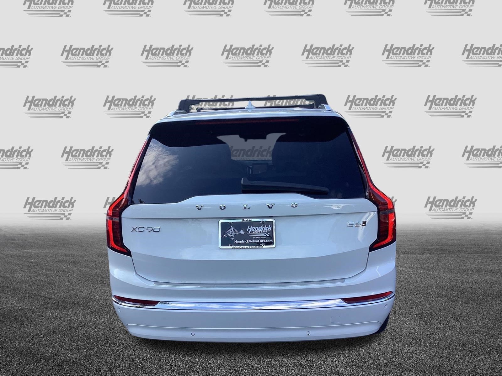 2026 Volvo XC90 Plus photo 3