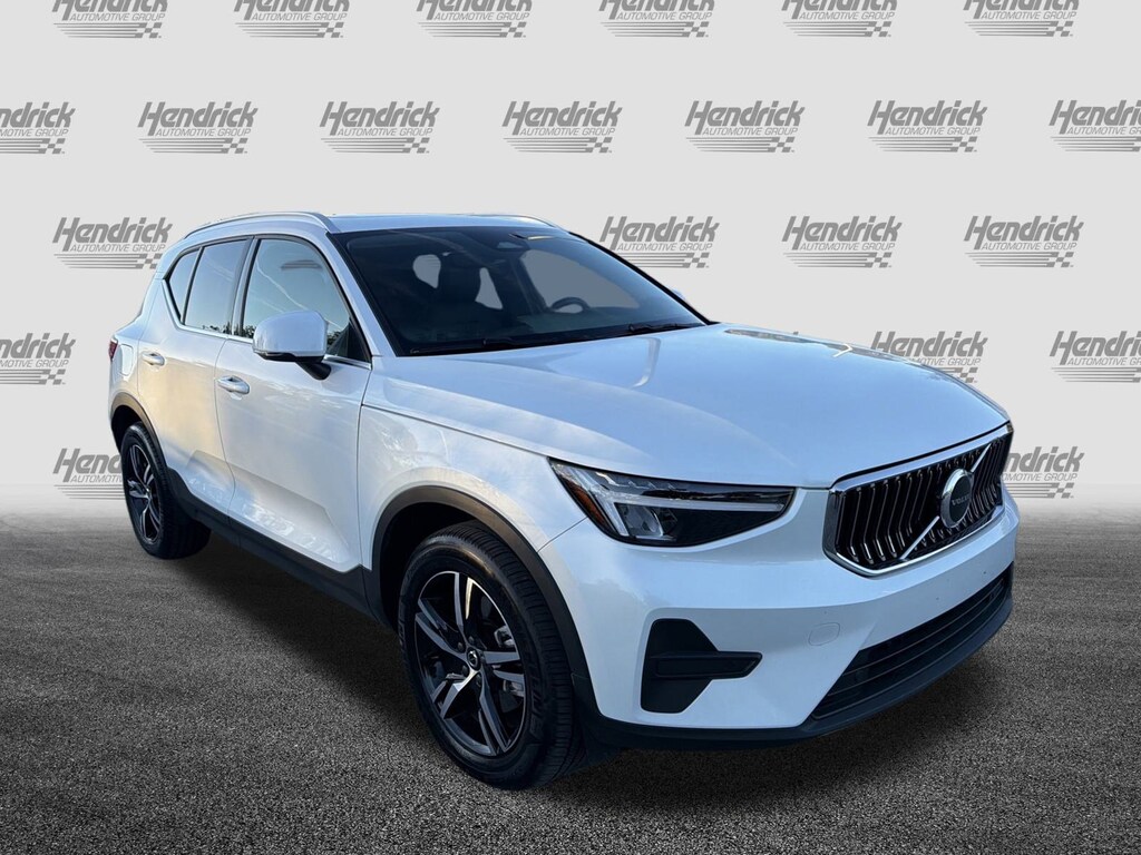 Certified 2025 Volvo XC40 Core Bright Theme SUV