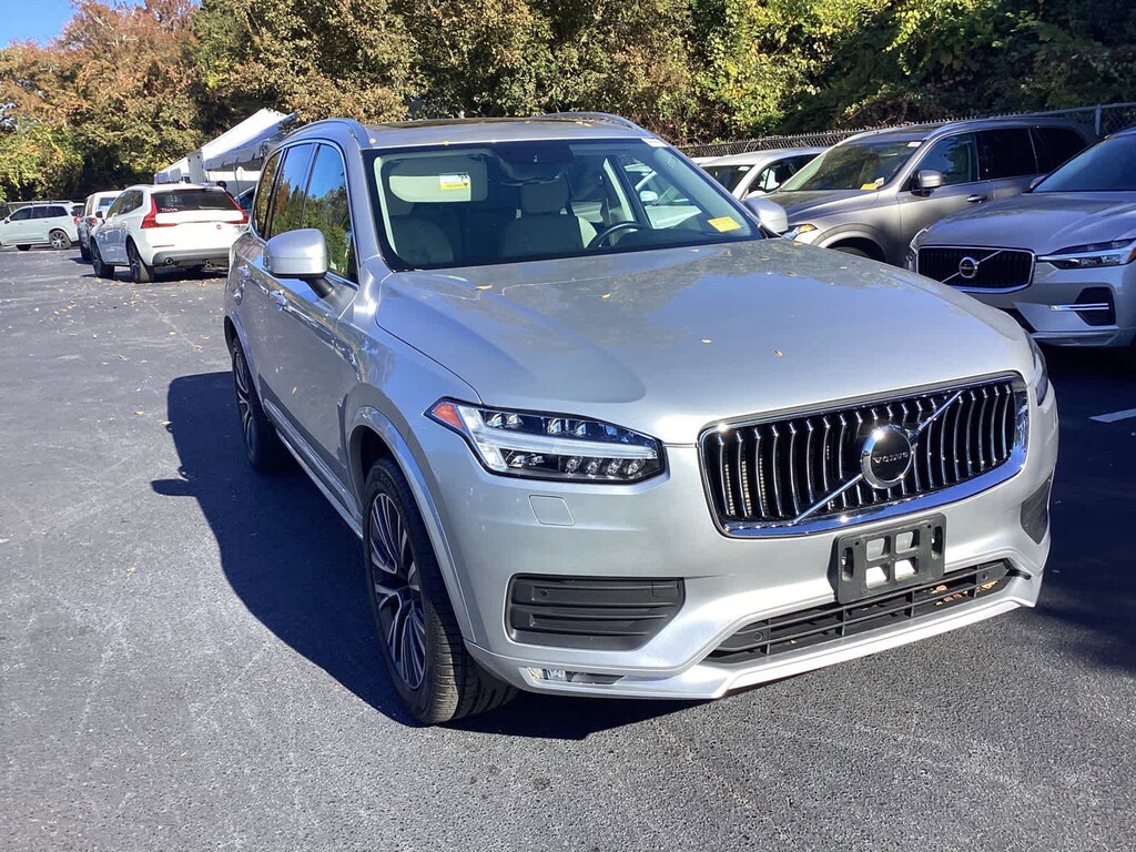 Certified 2022 Volvo XC90 Momentum SUV