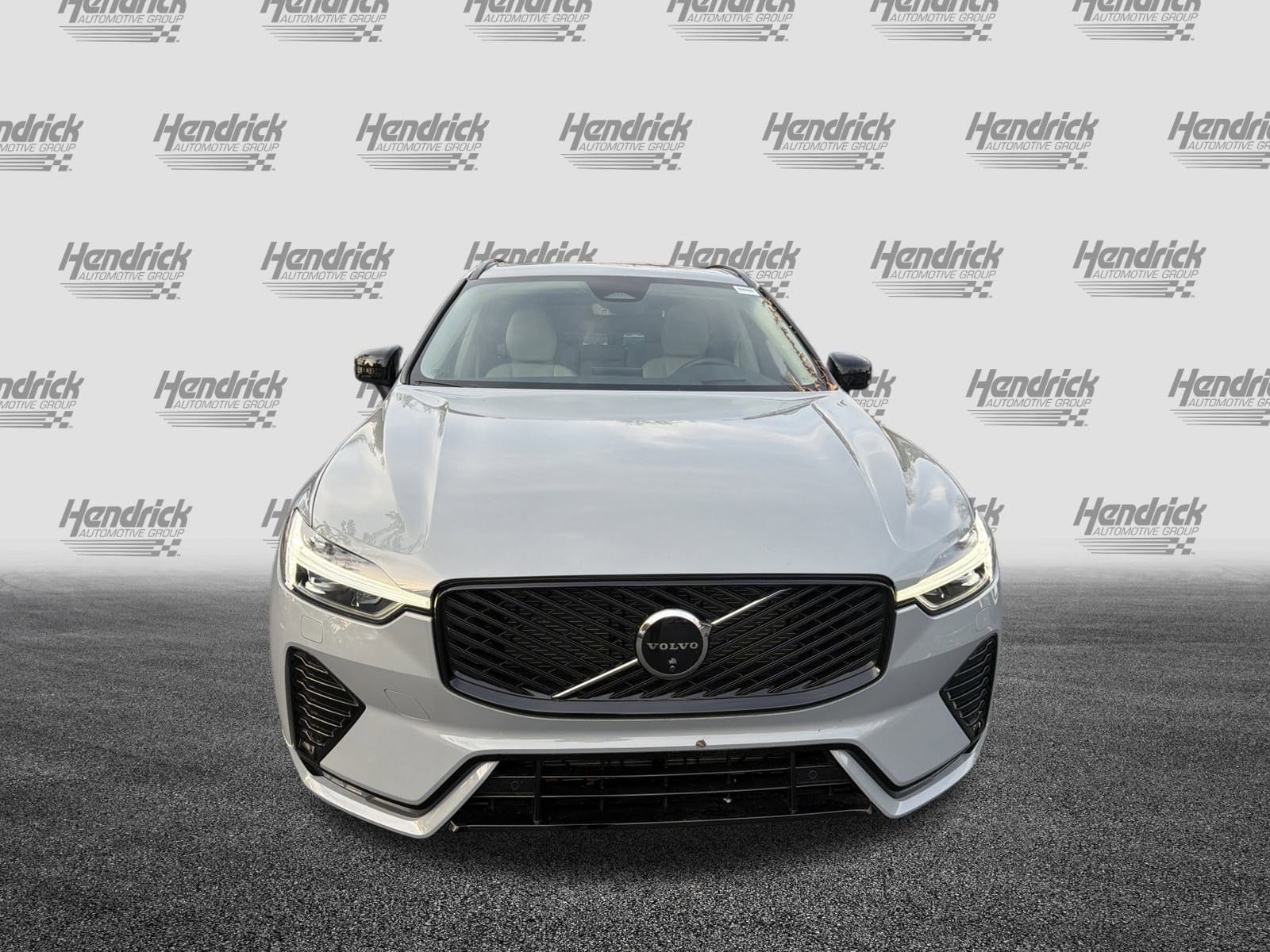 2026 Volvo XC60 Ultra photo 2