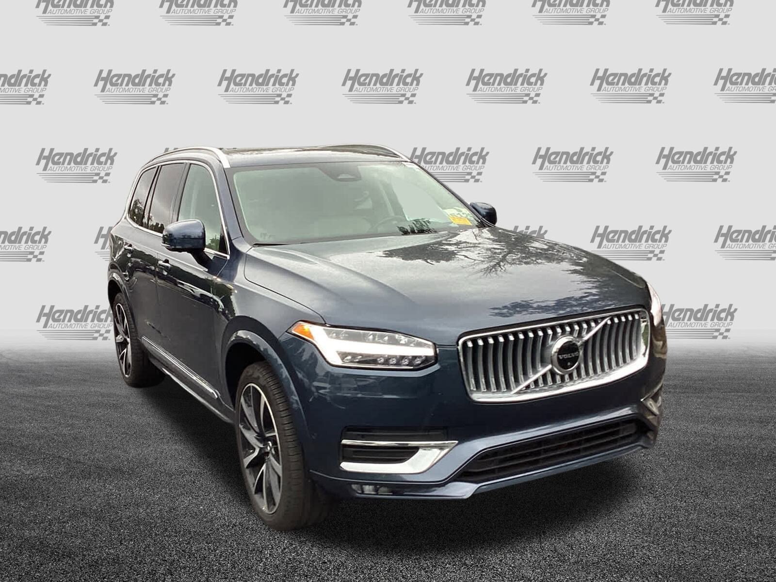 2023 Volvo XC90 Plus photo 2