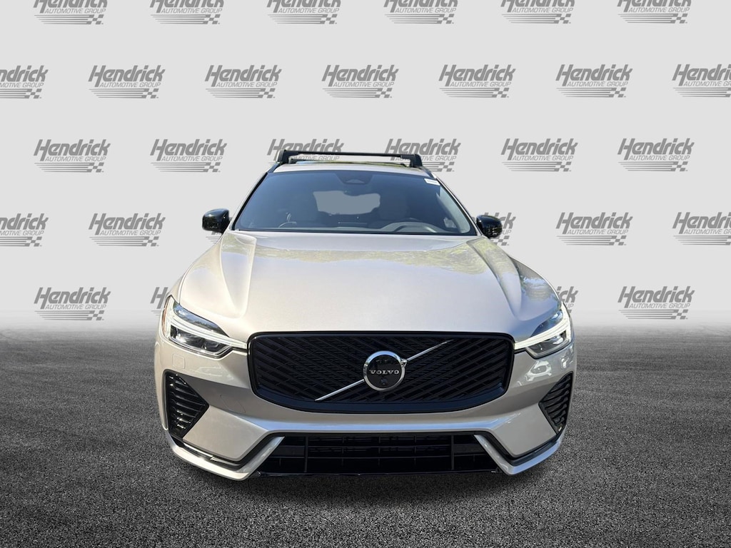 New 2026 Volvo XC60 B5 Plus SUV