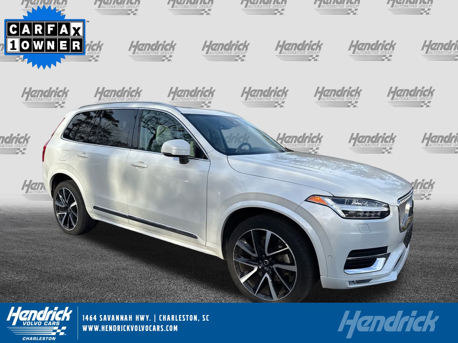 2023 Volvo XC90 Plus's photo