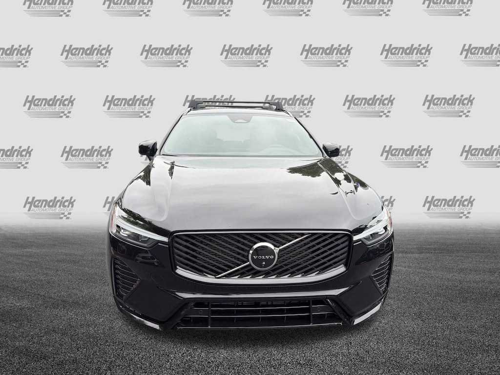 New 2026 Volvo XC60 B5 Plus SUV