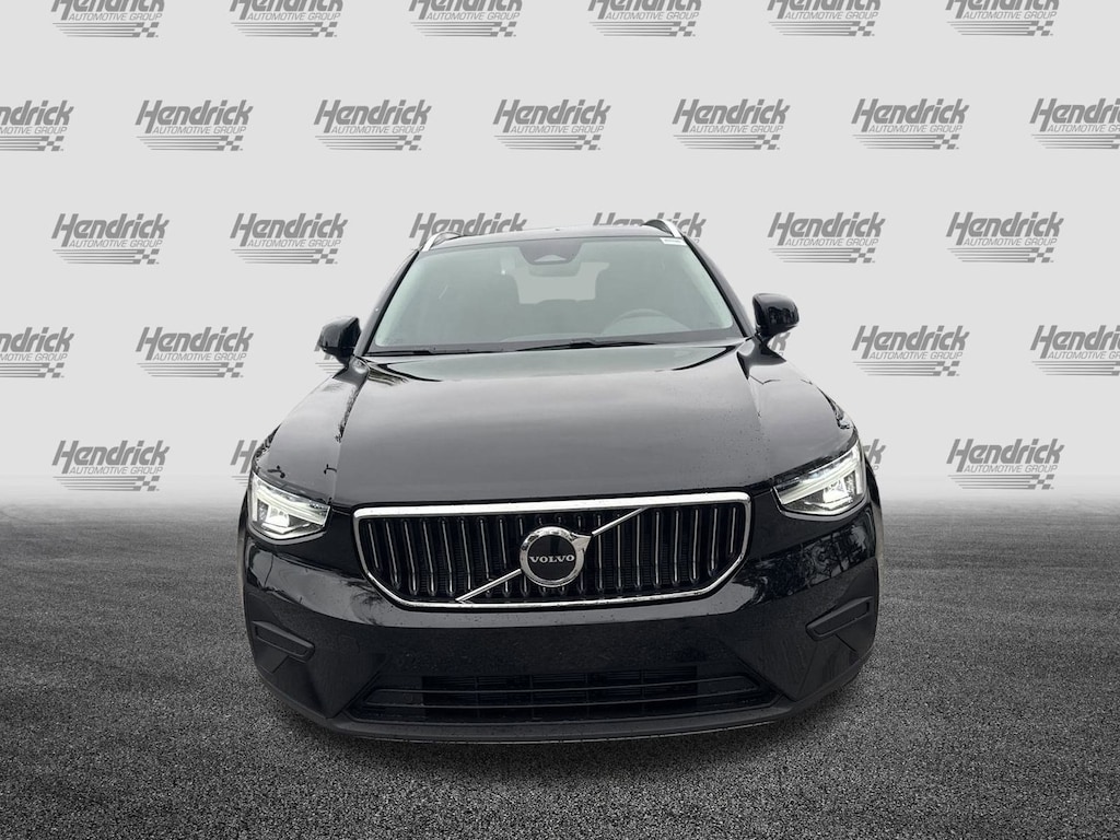Certified 2025 Volvo XC40 Core Bright Theme SUV