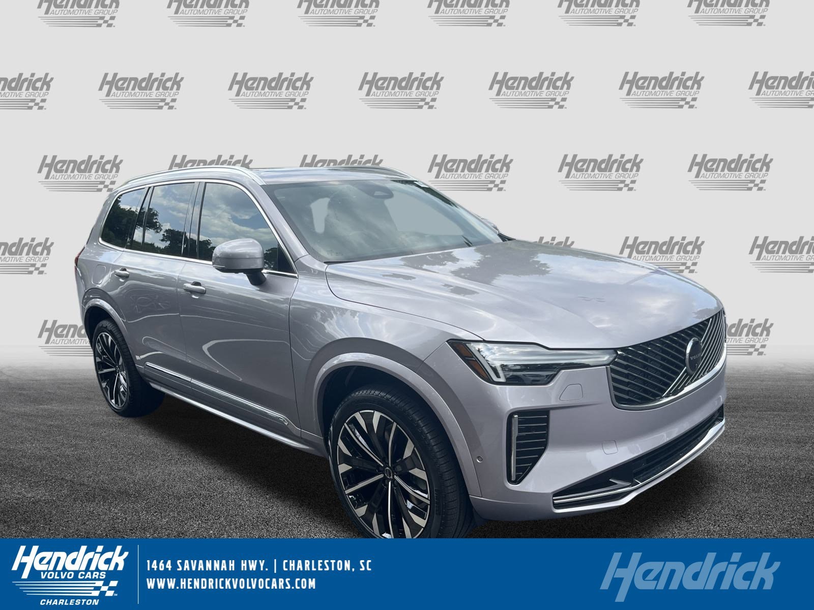 2026 Volvo XC90 Plus's photo