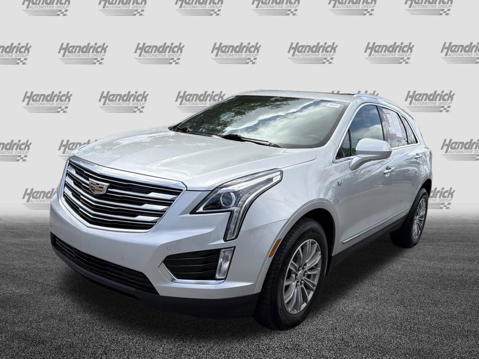 2017 CADILLAC XT5 Luxury FWD photo 4