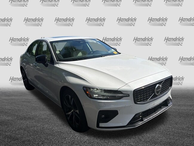 2024 Volvo S60 Plus Dark Theme Sedan