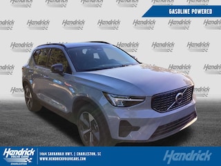 2026 Volvo XC40 B4 Core FWD SUV
