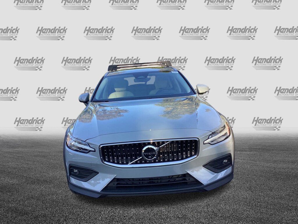 New 2026 Volvo V60 Cross Country B5 Ultra Wagon