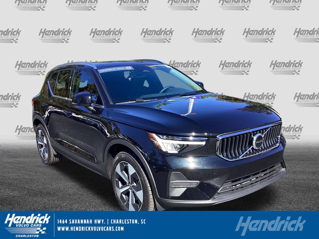 Certified 2025 Volvo XC40 Core Bright Theme SUV