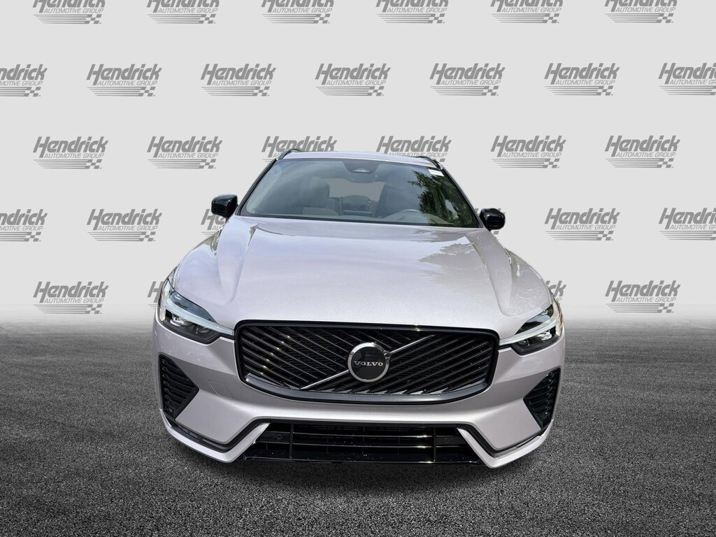 New 2026 Volvo XC60 B5 Core SUV