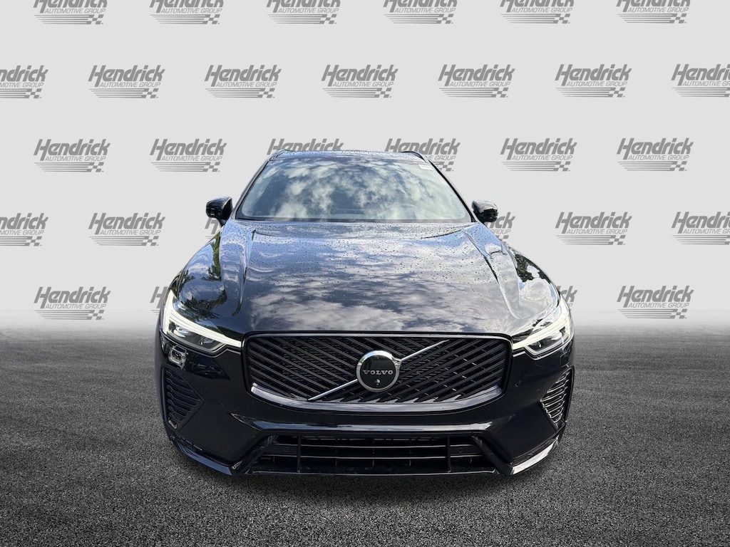 New 2026 Volvo XC60 B5 Plus SUV