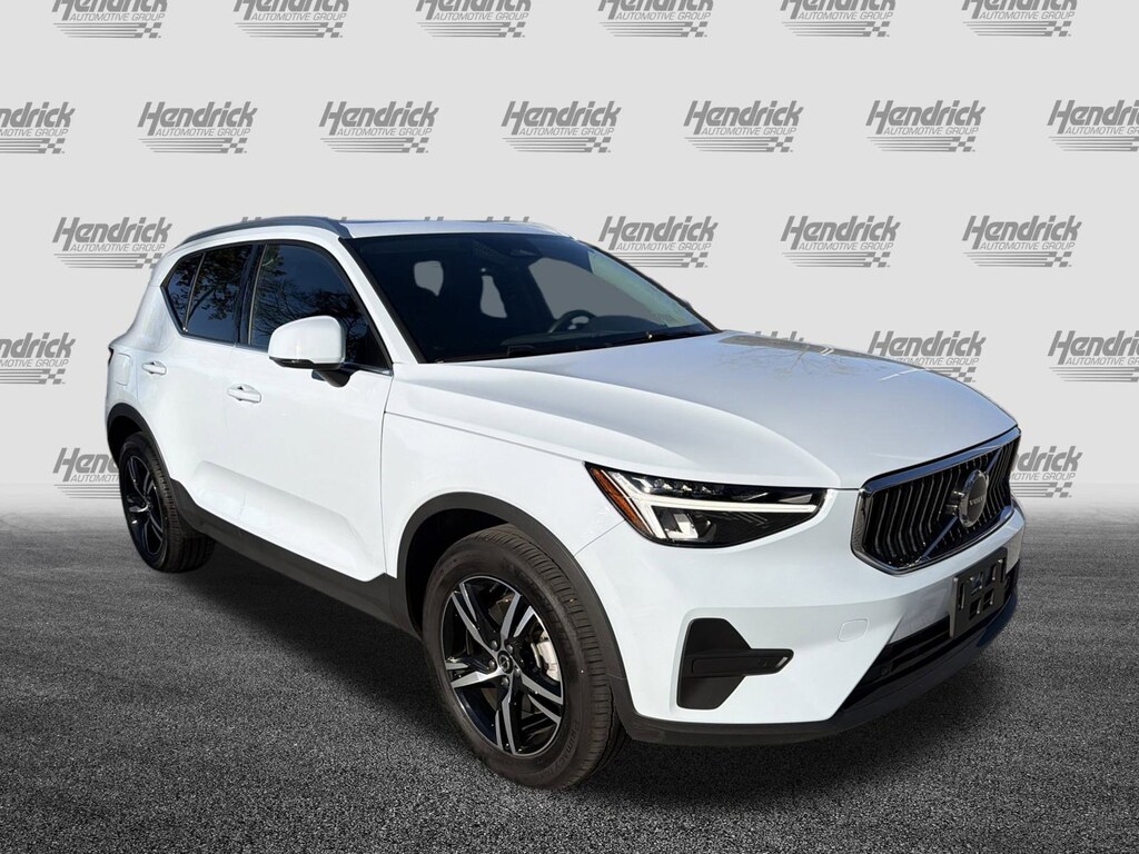 Certified 2025 Volvo XC40 Core Bright Theme SUV