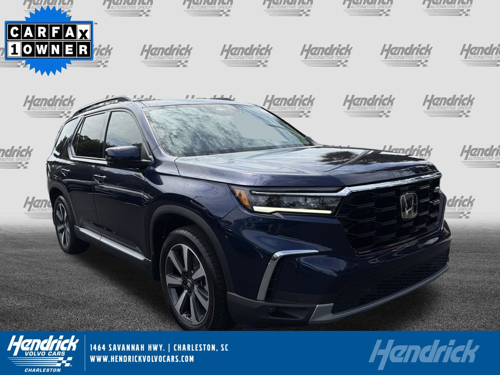 2025 Honda Pilot Touring 2WD's photo