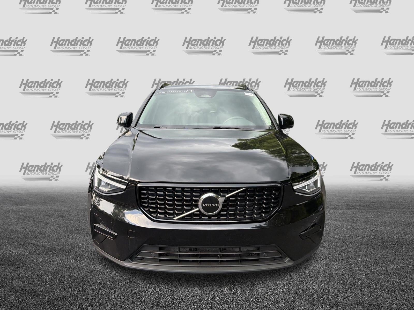 Volvo XC40 Core Dark Theme