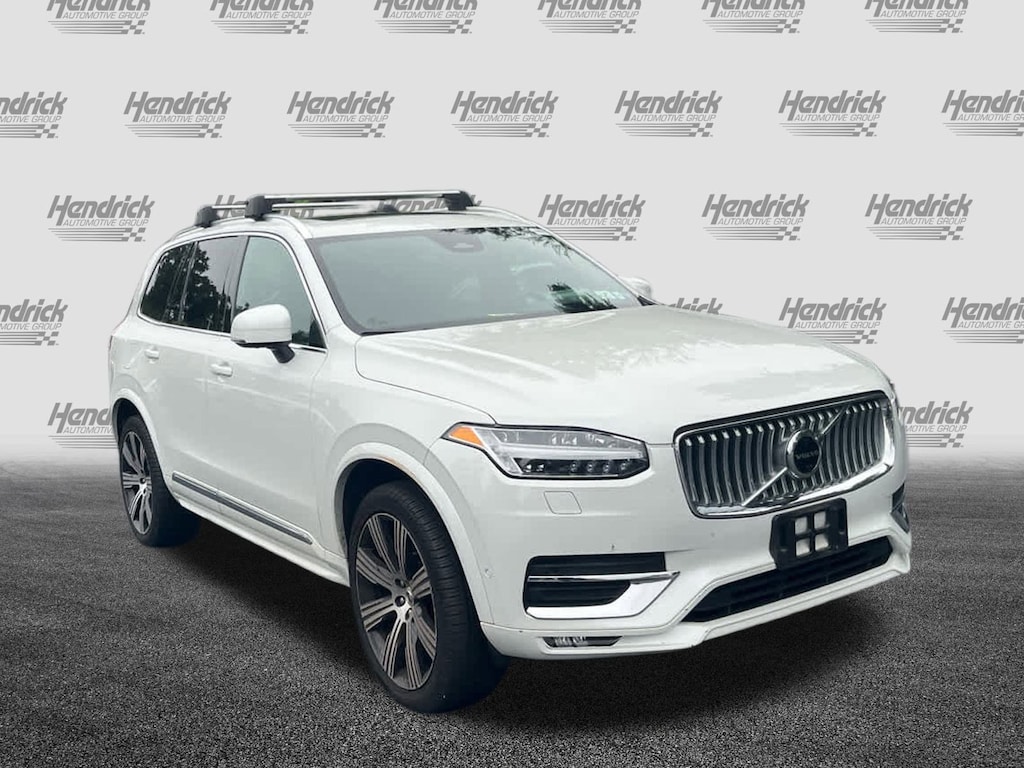 Certified 2022 Volvo XC90 Momentum SUV