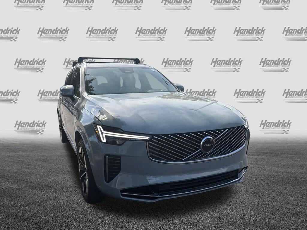 Used 2025 Volvo XC90 Core SUV