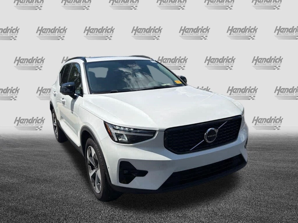 Used 2026 Volvo XC40 Plus SUV