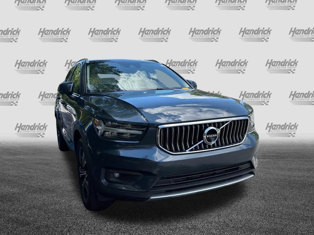Used 2022 Volvo XC40 Inscription SUV
