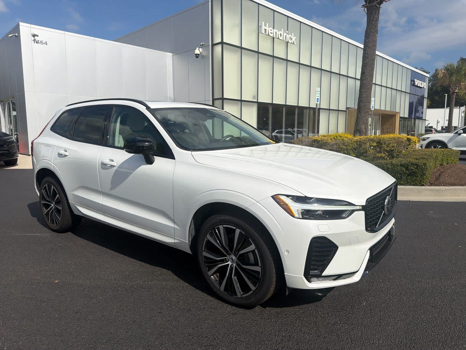 Used 2024 Volvo XC60 Plus Dark Theme SUV