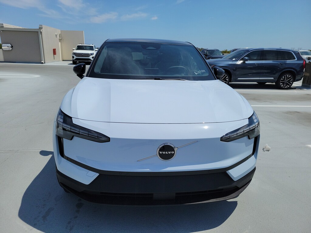 New 2026 Volvo EX30 Twin Motor Plus SUV