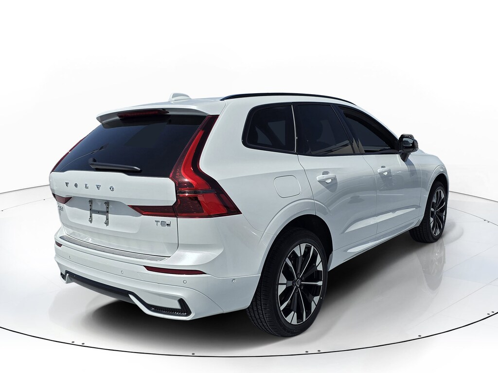 New 2026 Volvo XC60 plug-in hybrid T8 Plus SUV