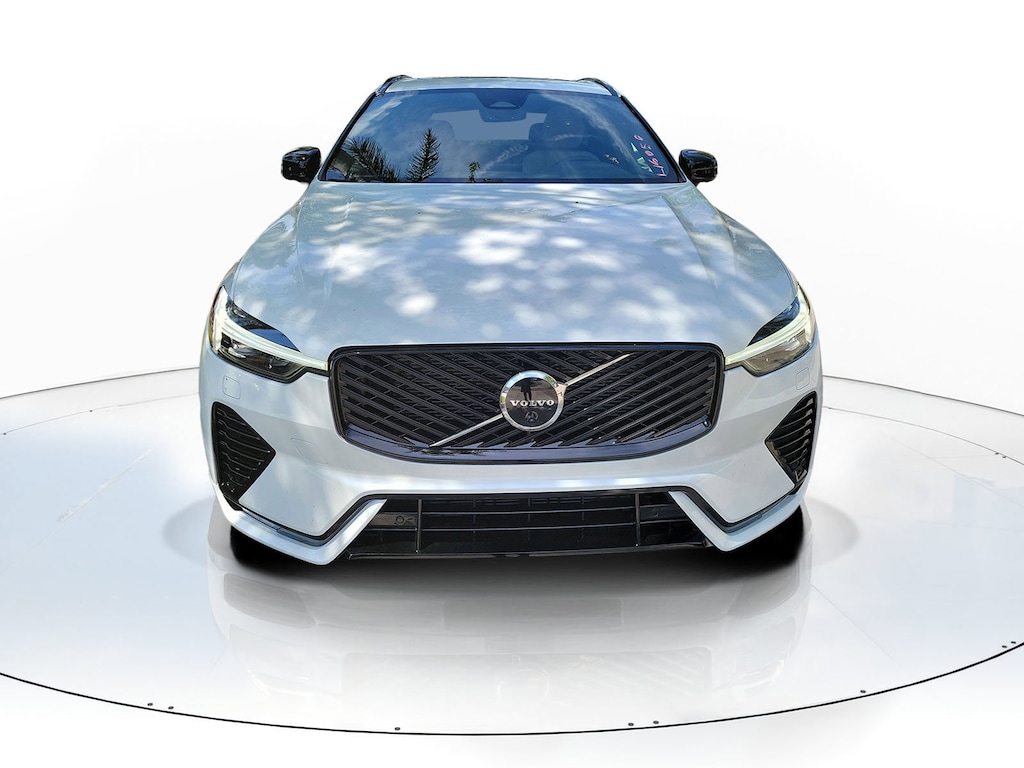 New 2026 Volvo XC60 B5 Plus SUV