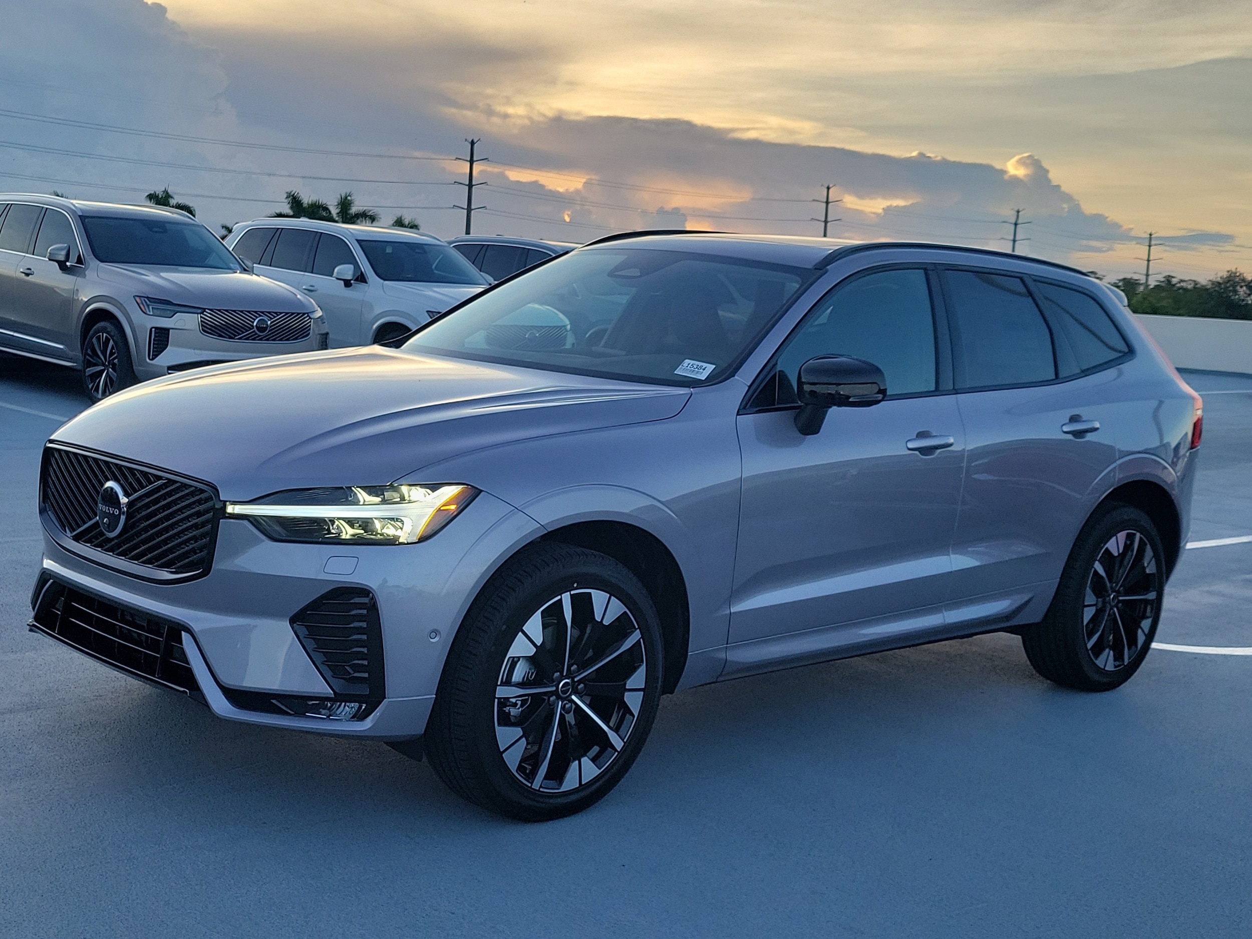 2026 Volvo XC60 Plus's photo