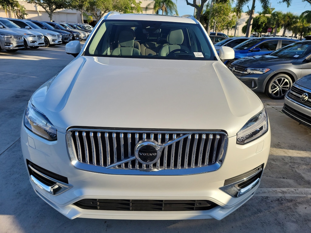 Used 2023 Volvo XC90 Recharge Plug-In Hybrid Ultimate Bright Theme T8 eAWD PHEV Ultimate Bright Theme 7P