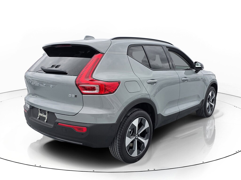 New 2026 Volvo XC40 B5 Plus SUV